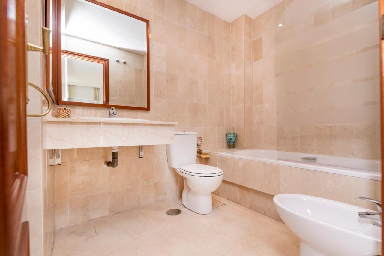 Apartmán Bhost - Colon Màlaga Exteriér fotografie