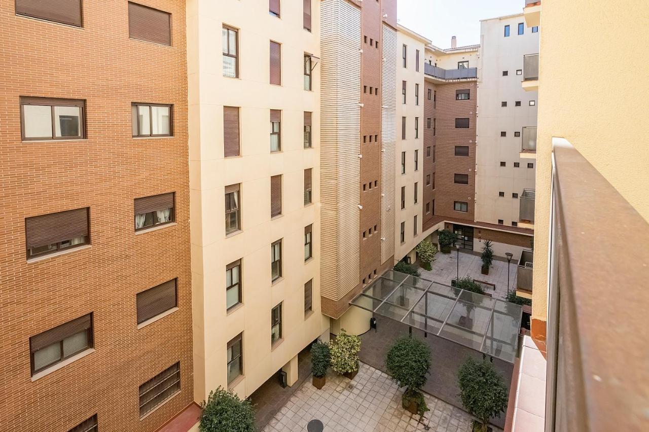 Apartmán Bhost - Colon Màlaga Exteriér fotografie
